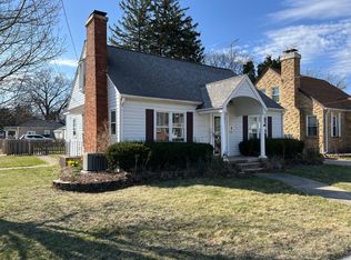 4 N Melrose Ave, Elgin, IL 60123