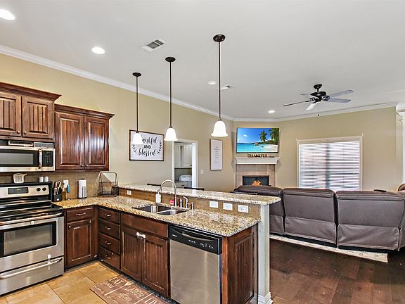 2nd image of 315 Ash Dr