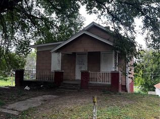 212 S 15th St, Saint Joseph, MO 64501