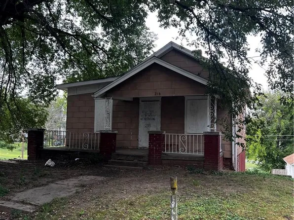 212 S 15th St, Saint Joseph, MO 64501