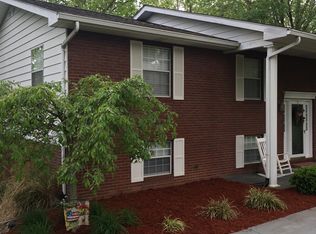 1536 Fairhill Dr, Ashland, KY 41102