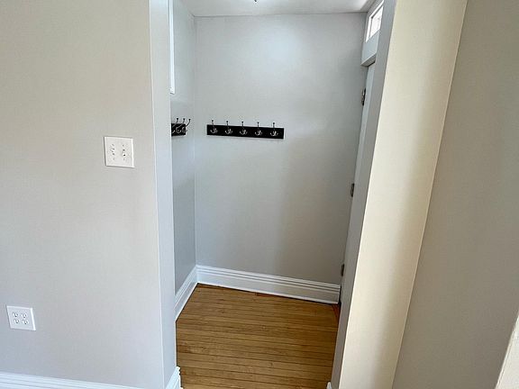 3rd image of 2968 N Lawndale Ave APT 1