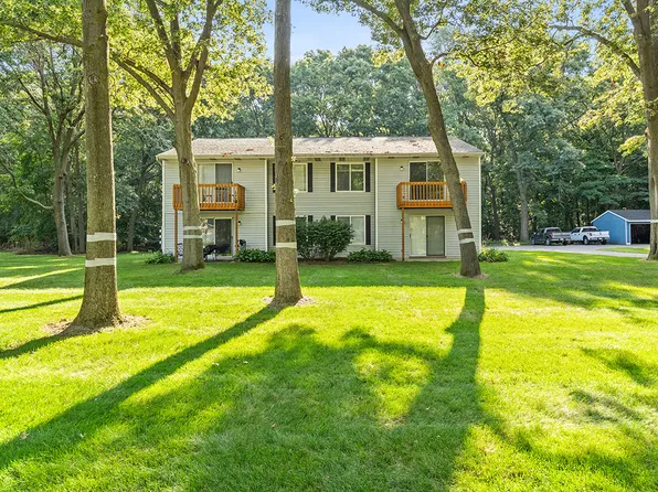 15326 Clovernook Dr APT 3, Grand Haven, MI 49417