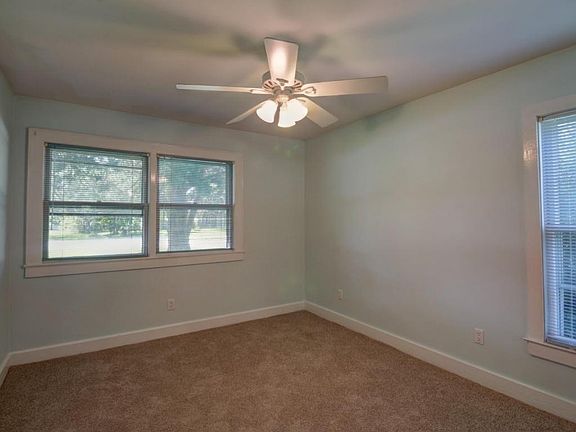 3rd image of 107 Chestnut Dr