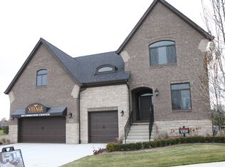 60975 Stonecrest Dr, Washington Twp, MI 48094