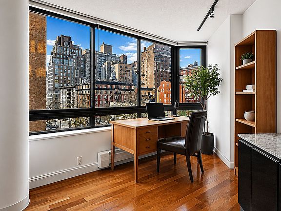 2nd image of 225 W 83rd St APT 4M