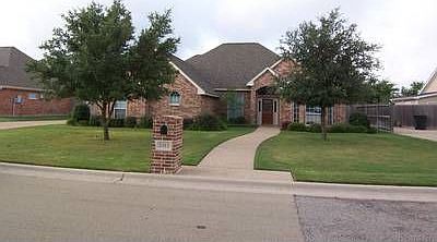 1st image of 2311 Fox Glen Ln