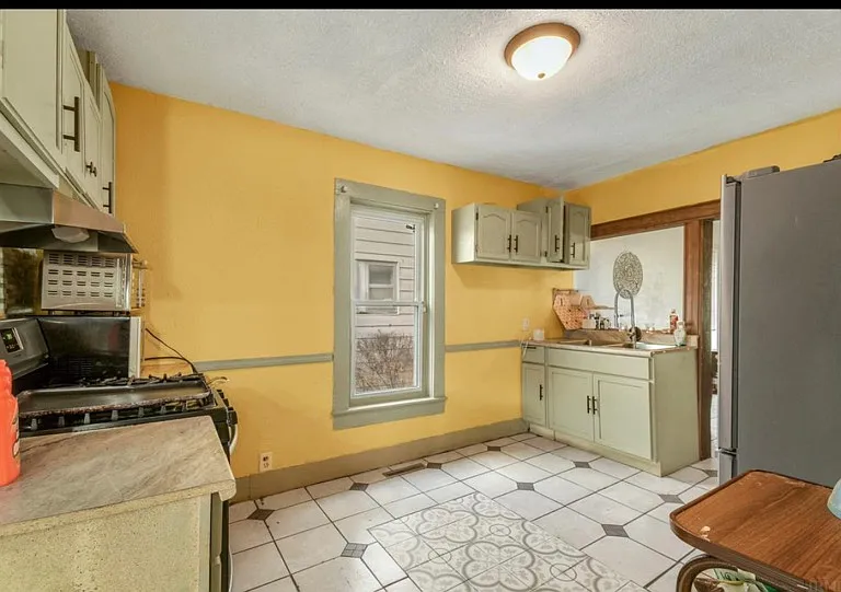 707 W Cleveland Ave — Photo 5