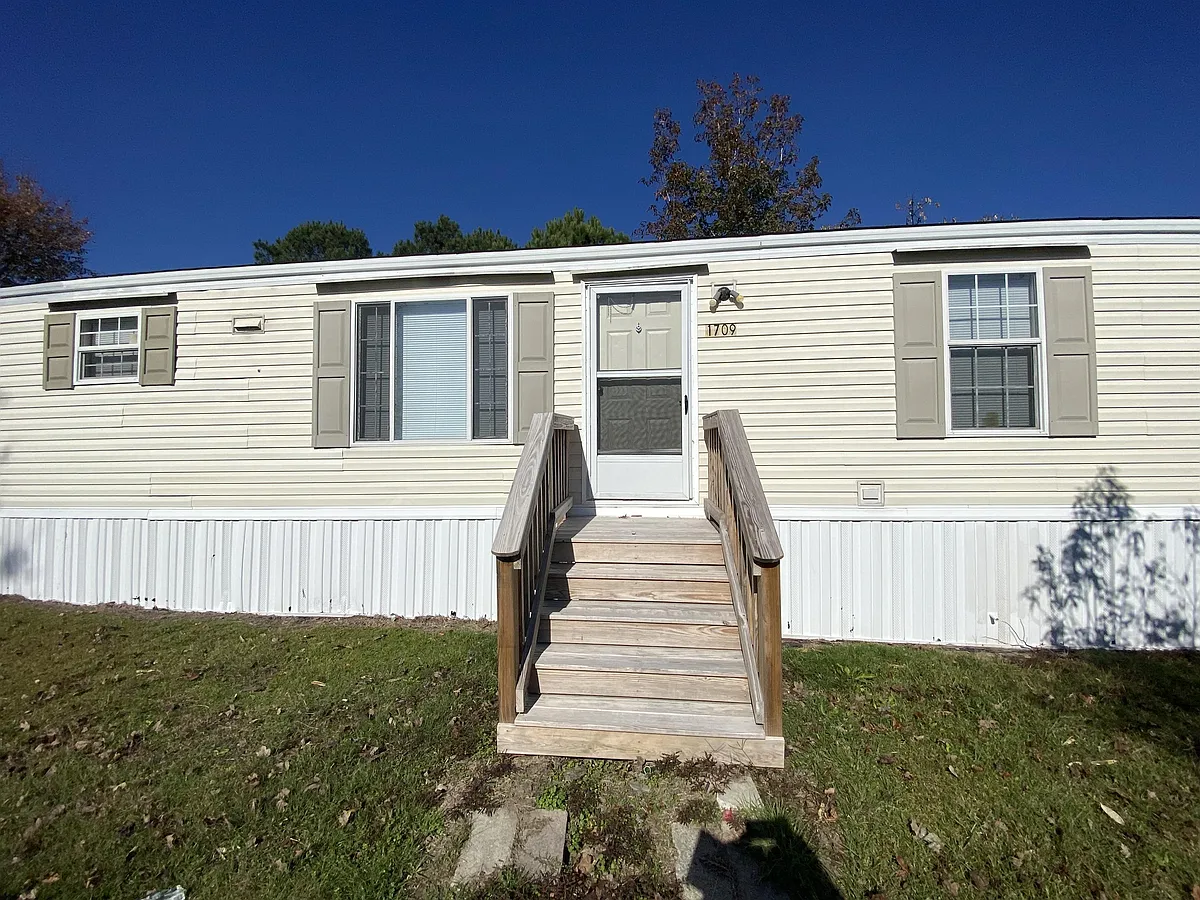 Building Photo - 1709 Brown Place Dr