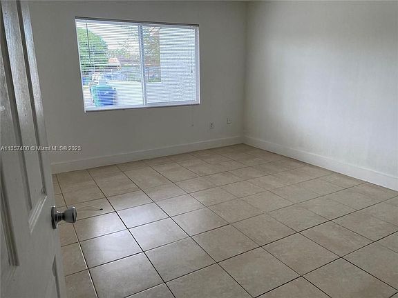 5th image of 21478 NW 40th Cir