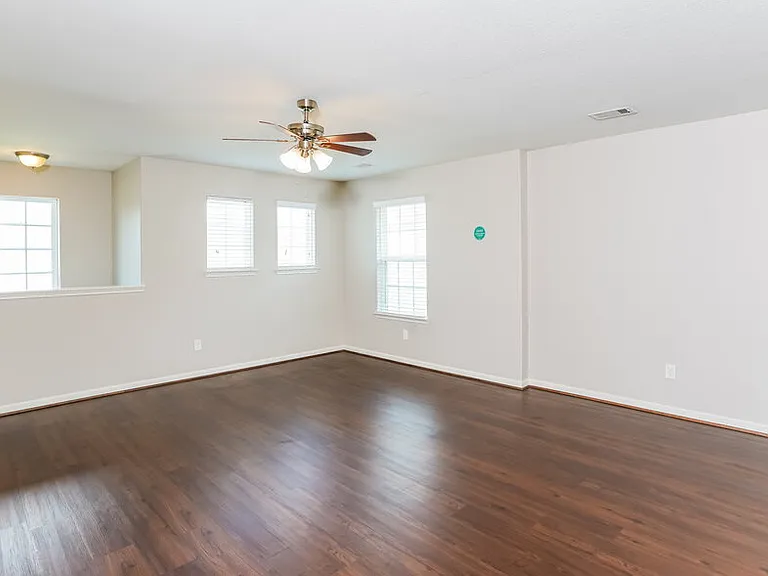 2726 Mesquite Ridge Dr — Photo 8
