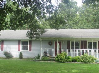 1621 E 460th Rd, Bolivar, MO 65613