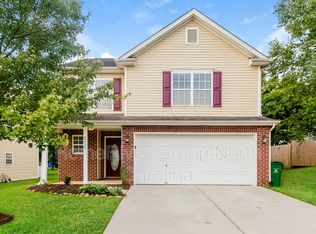 8520 Strider Dr, Charlotte, NC 28212