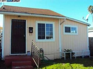 9223 Olive St, Oakland, CA 94603