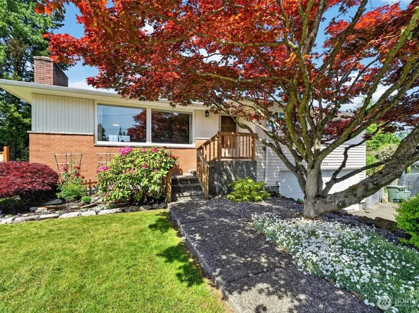 18904 66th Place W, Lynnwood, WA 98036