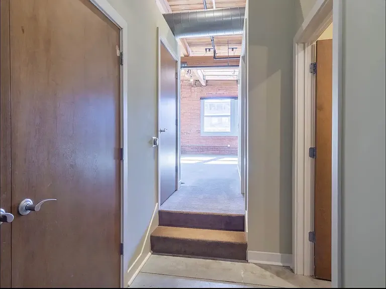 408 W 8th St #807 — Photo 16