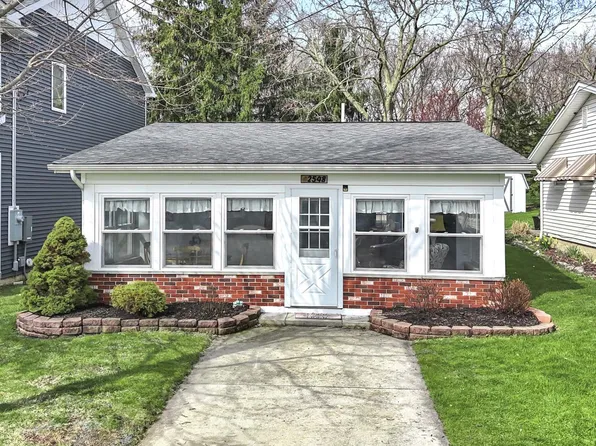 2548 Bay Vista Dr, Lakeside Marblehead, OH 43440
