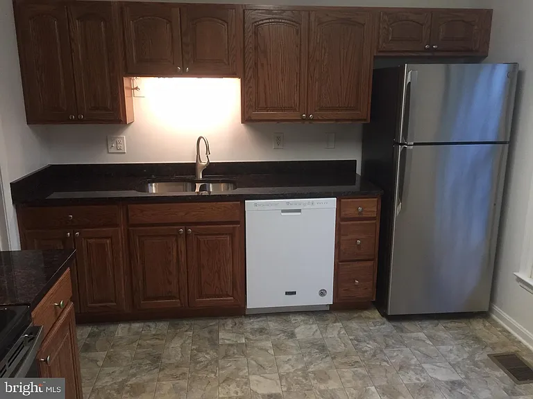 14827 Belle Ami Dr — Photo 3