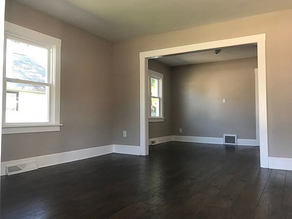 3rd image of 353 Grand Ave