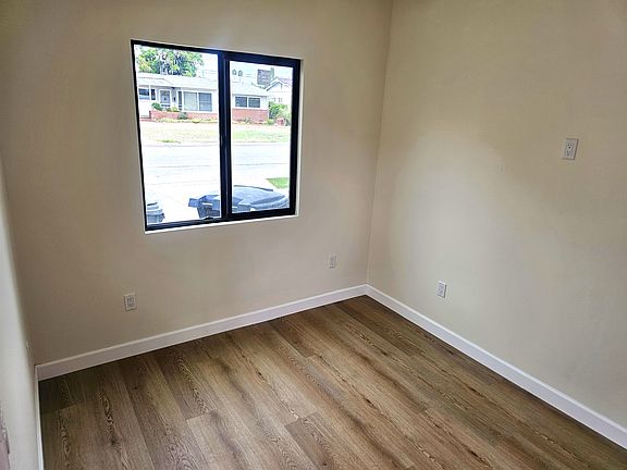3rd image of 10324 McDaniel Dr