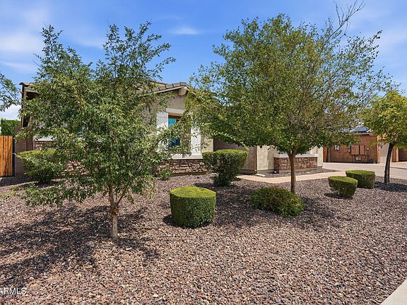 3rd image of 9358 W FOOTHILL Drive
