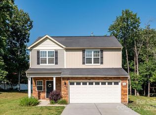 3943 Sky Dr, Charlotte, NC 28226
