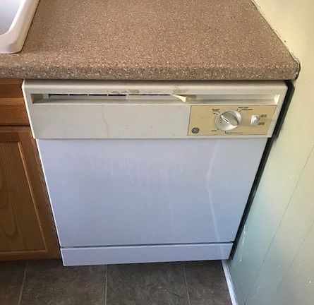 5th image of 656 Jamestown Ave