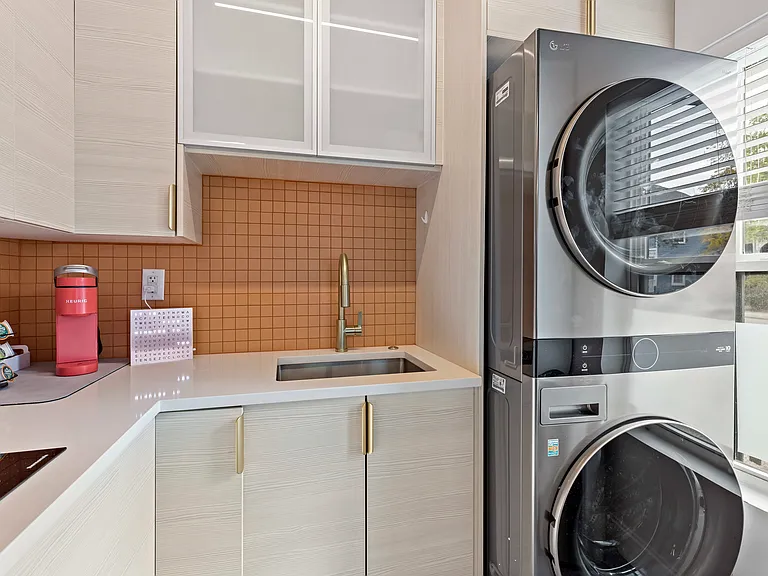 811 Montana St #1101 — Photo 9