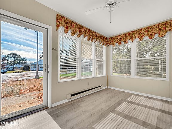 4th image of 60C Kennedy Drive