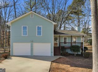 4225 Hidden Meadow Cir, Buford, GA 30518