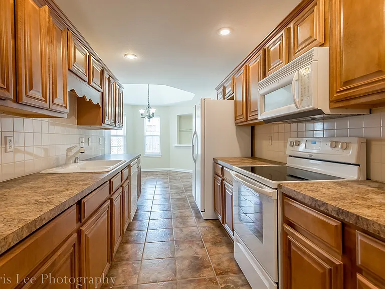 3500 Bluff Creek Loop — Photo 8