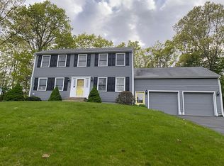25 Laurelwood Dr, North Attleboro, MA 02760