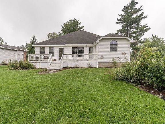 2nd image of 107 Lakeview Dr