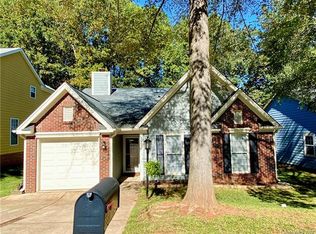 8927 Chesham Dr, Charlotte, NC 28227