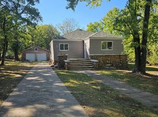 1300 N Central Ave, Monett, MO 65708