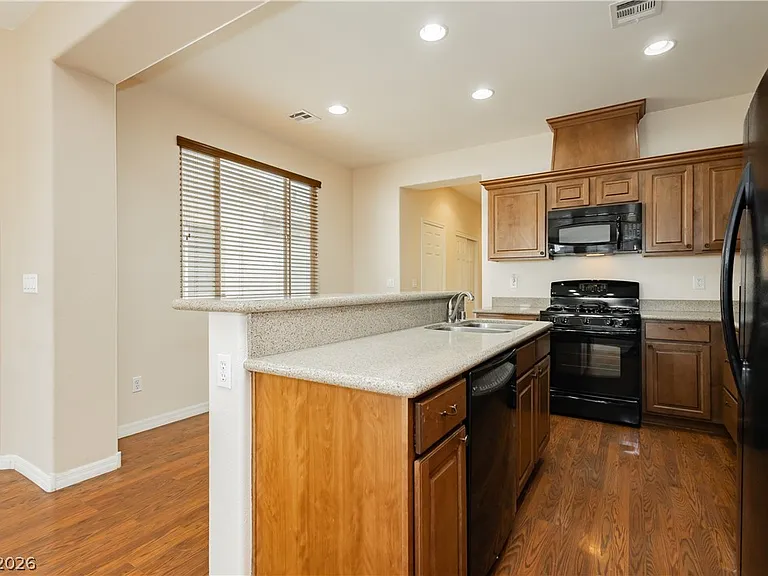 11220 Robin Park Ave — Photo 13