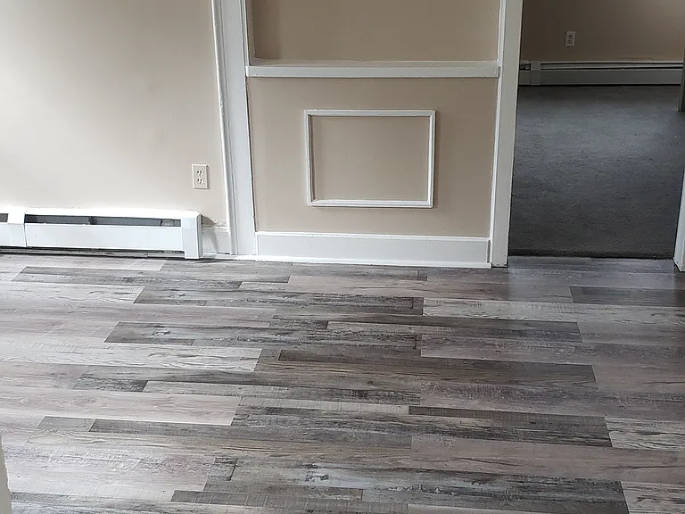 17-19 Mahl Ave #3 — Photo 33