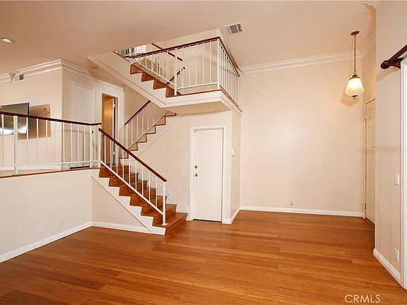 3rd image of 400 W Riverside Dr Unit 2