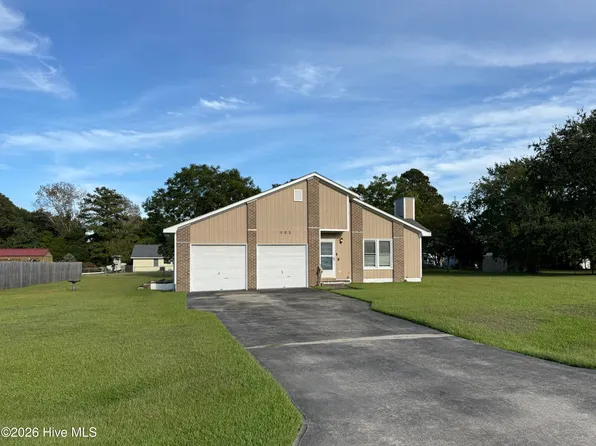 602 Farm Court, Morehead City, NC 28557