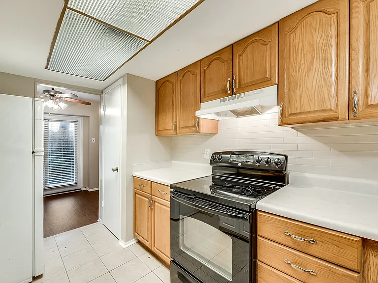 3101 Duck Creek Pkwy — Photo 13
