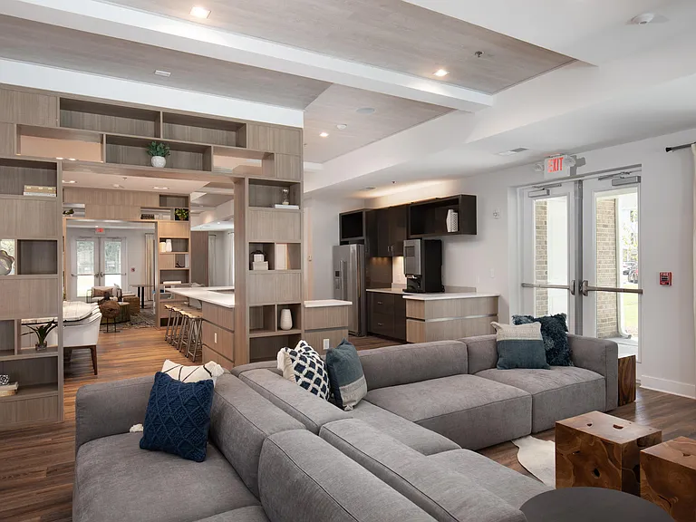 Legacy Mount Pleasant Apartments — Photo 15