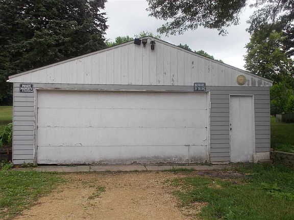 4th image of 220 La Clede Ave