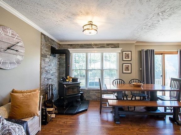 4th image of 36790 Garretts Cove Dr