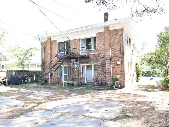 4th image of 2412 Pinehurst Blvd