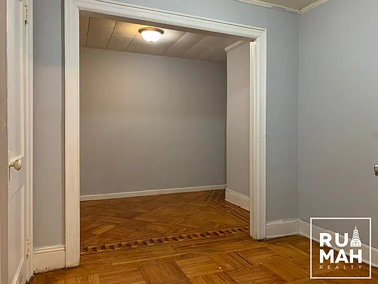 Rented by Rumah Realty Inc | media 7