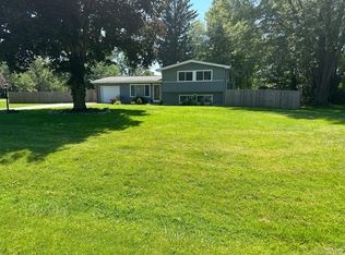 5370 Oaktree Ct, Flint, MI 48532