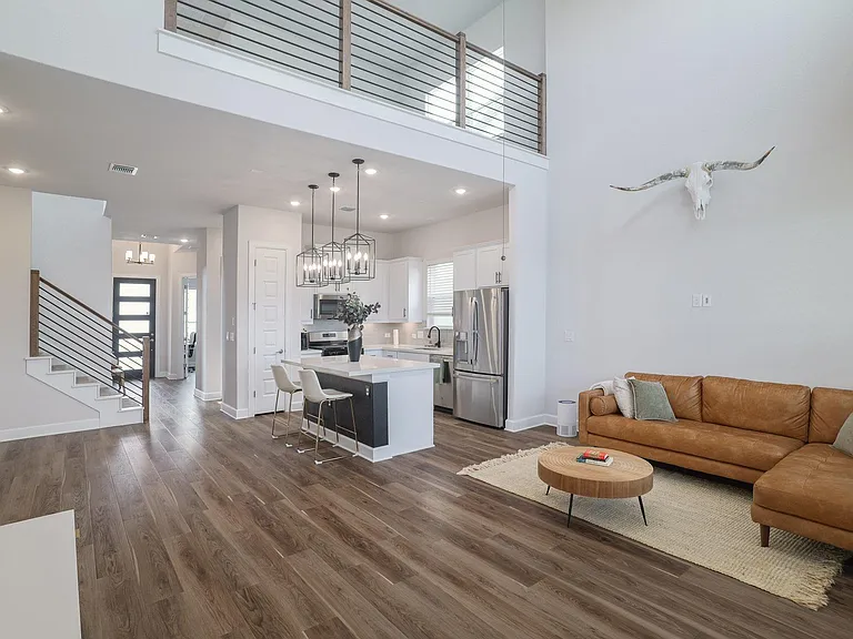 4906 Seadrift Dr — Photo 8