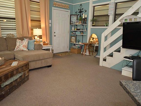 3rd image of 22121 Matagorda Dr