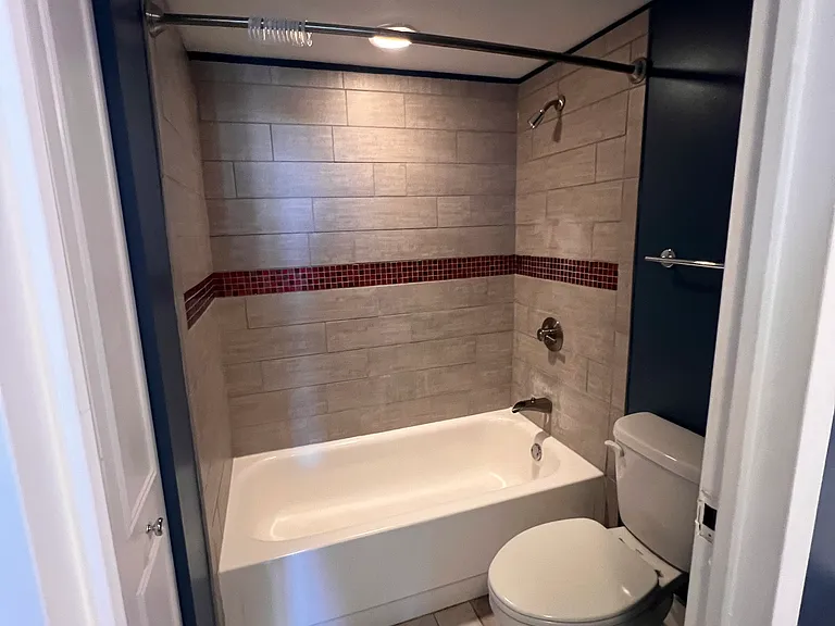 600 E 8th St #5D — Photo 10