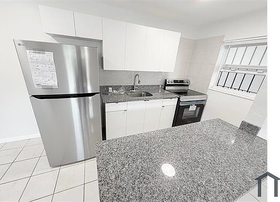 1st image of 100 NE 78th St #7